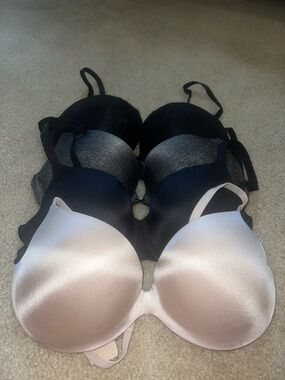 La SENZA 4-Pack Smooth T-Shirt Bras - Black, Gray, Blush, Charcoal